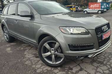 Внедорожник / Кроссовер Audi Q7 2015 в 