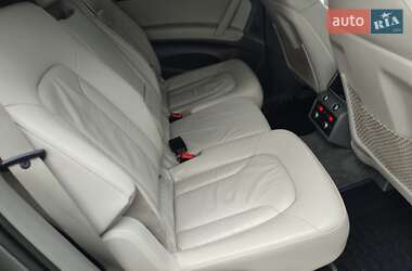 Внедорожник / Кроссовер Audi Q7 2015 в 