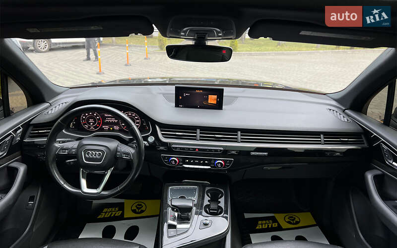 Позашляховик / Кросовер Audi Q7 2016 в Львові