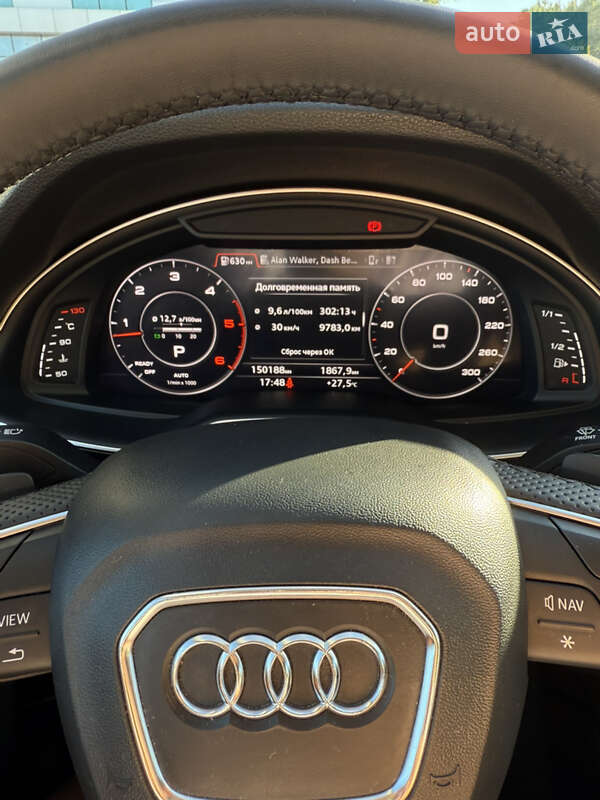 Внедорожник / Кроссовер Audi Q7 2017 в Измаиле