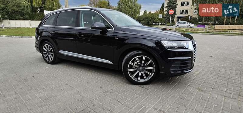 Позашляховик / Кросовер Audi Q7 2016 в Тернополі