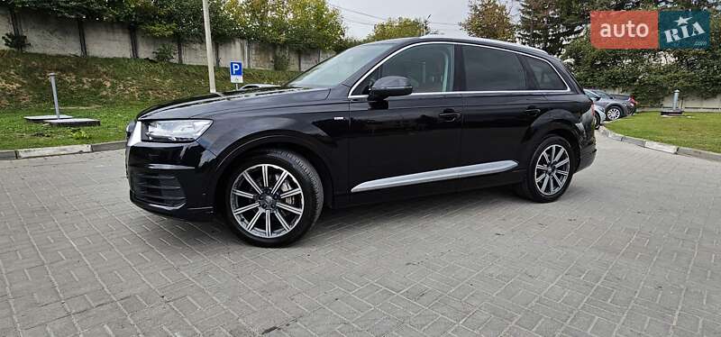 Позашляховик / Кросовер Audi Q7 2016 в Тернополі
