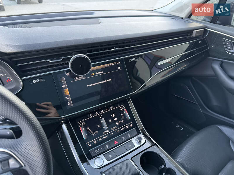 Позашляховик / Кросовер Audi Q7 2019 в Львові