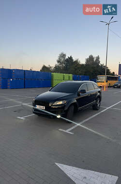 Внедорожник / Кроссовер Audi Q7 2012 в 