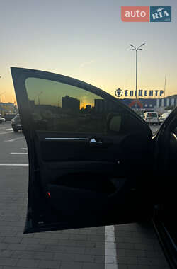 Внедорожник / Кроссовер Audi Q7 2012 в 