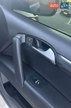 Внедорожник / Кроссовер Audi Q7 2012 в 