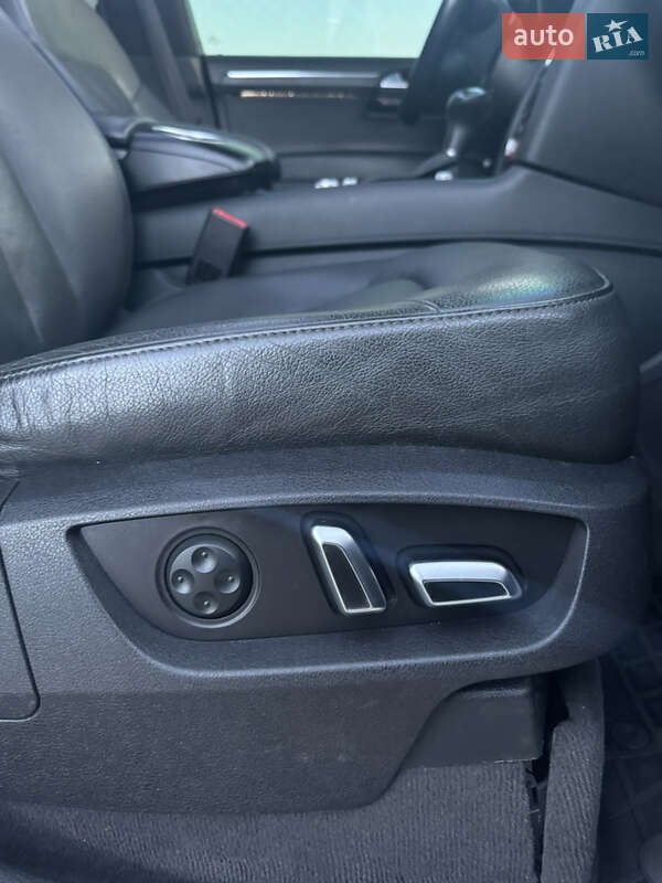 Внедорожник / Кроссовер Audi Q7 2012 в Белой Церкви