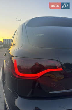 Внедорожник / Кроссовер Audi Q7 2012 в 