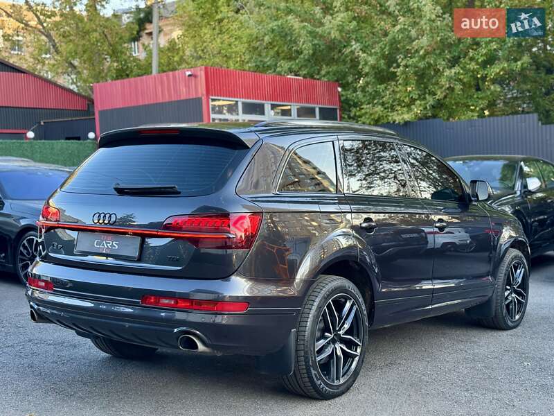 Внедорожник / Кроссовер Audi Q7 2013 в Киеве