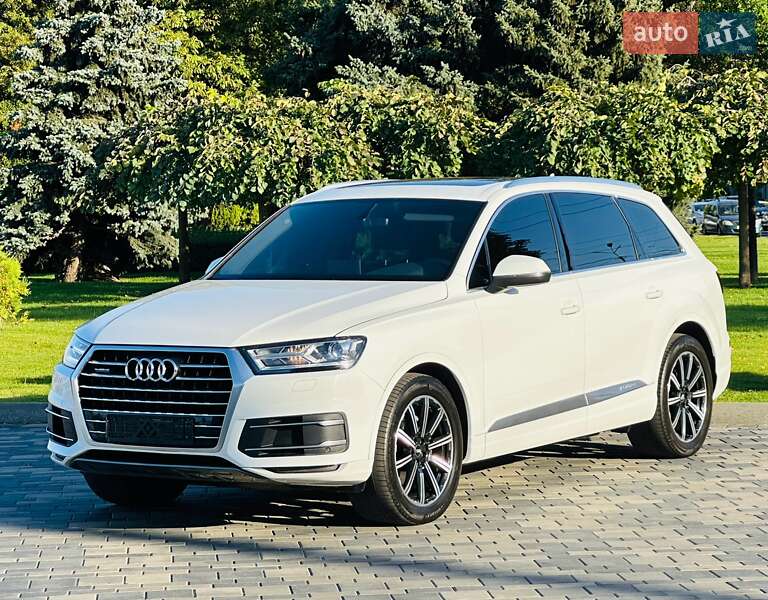 Audi Q7 2016