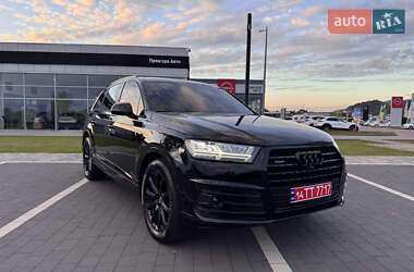 Внедорожник / Кроссовер Audi Q7 2019 в 