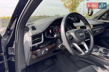 Внедорожник / Кроссовер Audi Q7 2019 в 