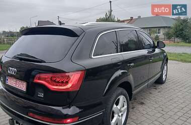 Позашляховик / Кросовер Audi Q7 2012 в 
