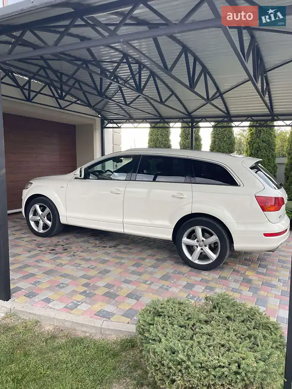 Audi Q7