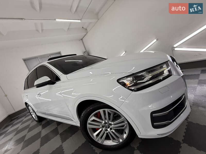 Позашляховик / Кросовер Audi Q7 2018 в Трускавці