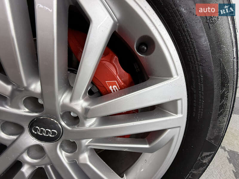 Позашляховик / Кросовер Audi Q7 2018 в Трускавці