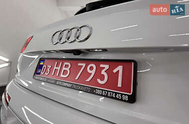 Позашляховик / Кросовер Audi Q7 2018 в 