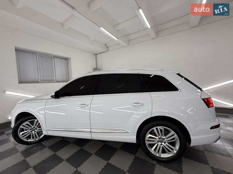 Позашляховик / Кросовер Audi Q7 2018 в Трускавці
