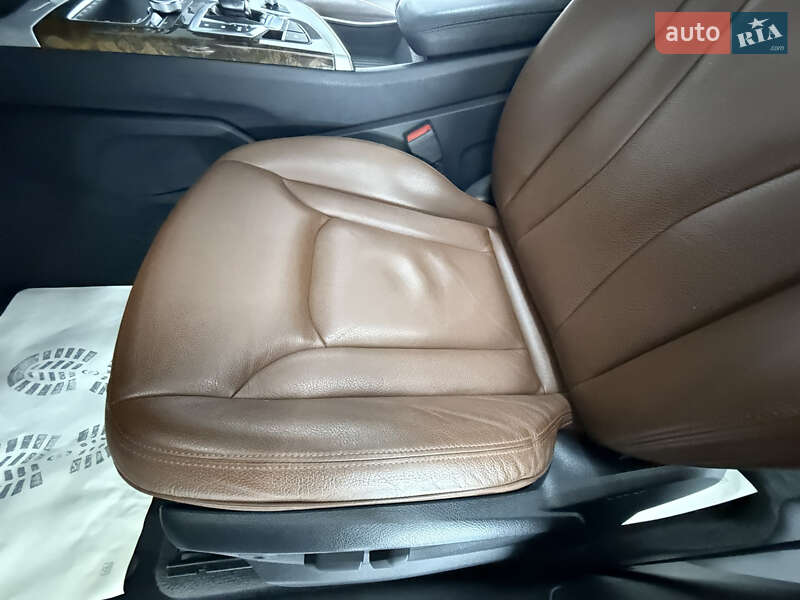 Позашляховик / Кросовер Audi Q7 2018 в Трускавці
