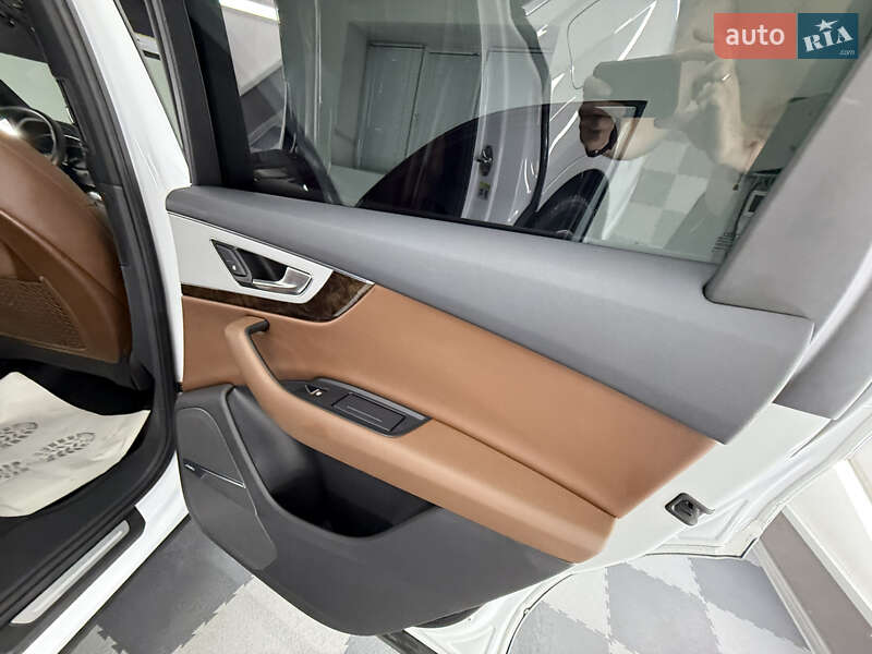 Позашляховик / Кросовер Audi Q7 2018 в Трускавці
