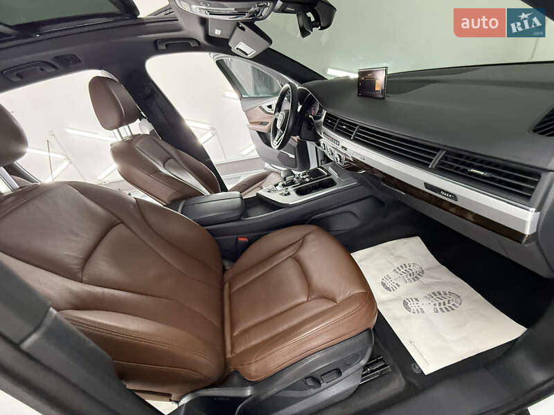 Позашляховик / Кросовер Audi Q7 2018 в Трускавці