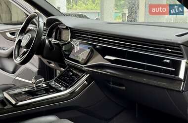 Внедорожник / Кроссовер Audi Q7 2021 в 