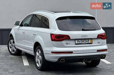 Позашляховик / Кросовер Audi Q7 2012 в 