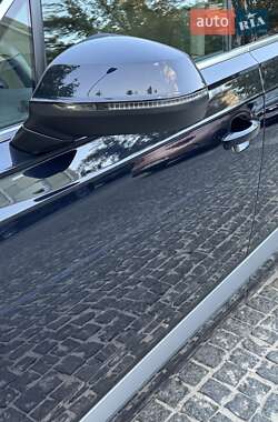 Позашляховик / Кросовер Audi Q7 2016 в 