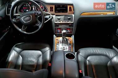 Внедорожник / Кроссовер Audi Q7 2013 в 