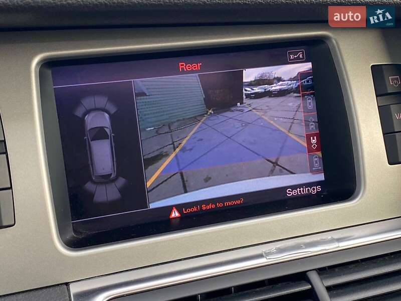 Позашляховик / Кросовер Audi Q7 2015 в Києві