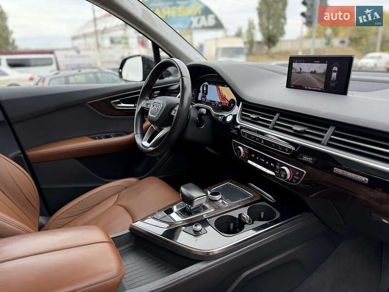 Позашляховик / Кросовер Audi Q7 2016 в Харкові
