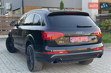 Внедорожник / Кроссовер Audi Q7 2014 в 