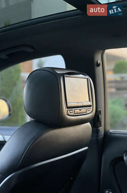 Внедорожник / Кроссовер Audi Q7 2014 в 