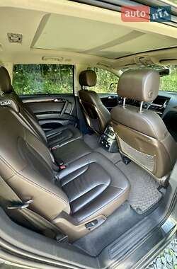 Внедорожник / Кроссовер Audi Q7 2012 в 
