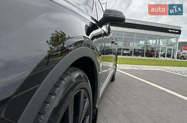 Внедорожник / Кроссовер Audi Q7 2015 в 