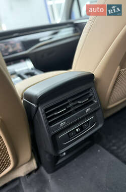 Внедорожник / Кроссовер Audi Q7 2021 в 
