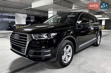 Позашляховик / Кросовер Audi Q7 2016 в 