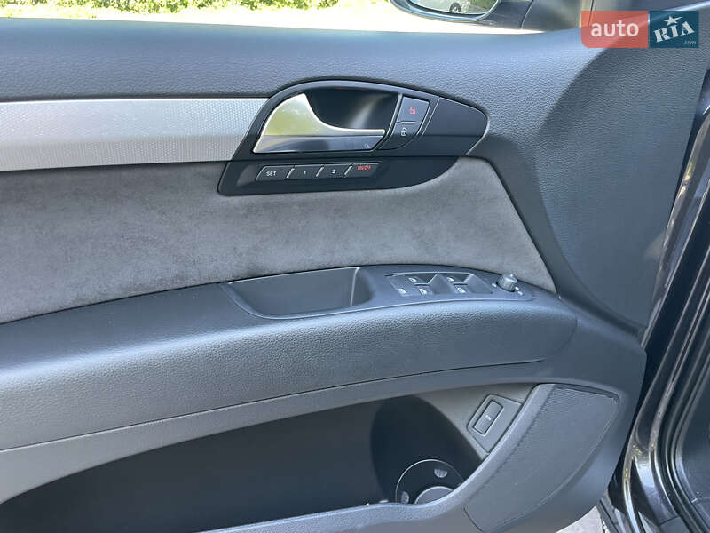 Внедорожник / Кроссовер Audi Q7 2009 в Тернополе