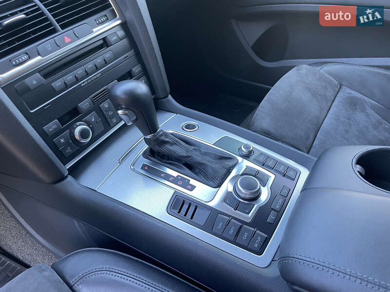 Внедорожник / Кроссовер Audi Q7 2009 в Тернополе