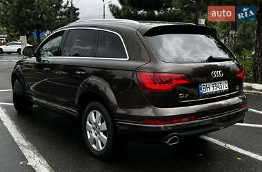 Внедорожник / Кроссовер Audi Q7 2015 в 