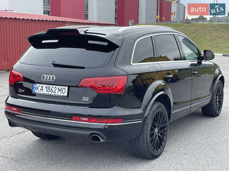 Внедорожник / Кроссовер Audi Q7 2014 в Киеве