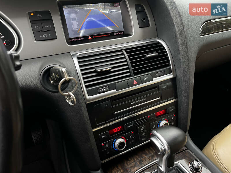 Позашляховик / Кросовер Audi Q7 2015 в Одесі