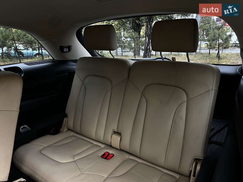 Позашляховик / Кросовер Audi Q7 2015 в Одесі