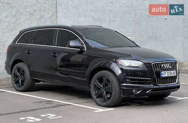 Внедорожник / Кроссовер Audi Q7 2011 в 