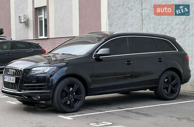 Внедорожник / Кроссовер Audi Q7 2011 в 