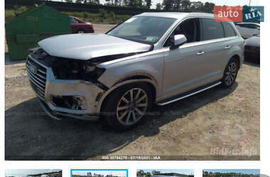 Позашляховик / Кросовер Audi Q7 2019 в 