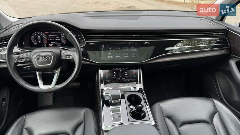 Внедорожник / Кроссовер Audi Q7 2020 в Полтаве