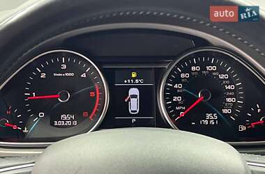 Внедорожник / Кроссовер Audi Q7 2015 в 