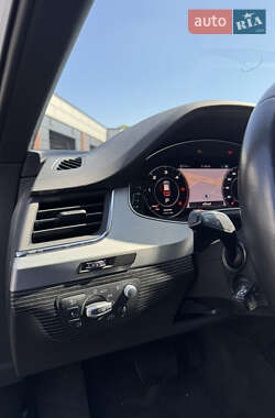 Позашляховик / Кросовер Audi Q7 2017 в 