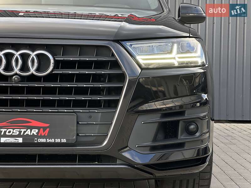 Позашляховик / Кросовер Audi Q7 2017 в Мукачевому